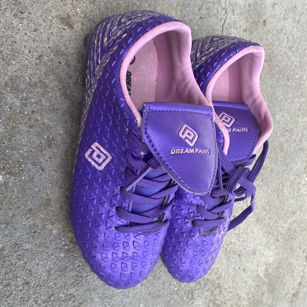 COPY - Dream Paris kids soccer cleats. Size 12. Purple/pink.